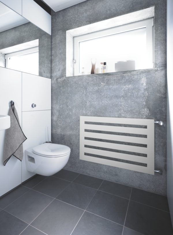 Zehnder Metropolitan radiator. Horizontal tubes. 805mm x 400mm. White RAL9016 finish.